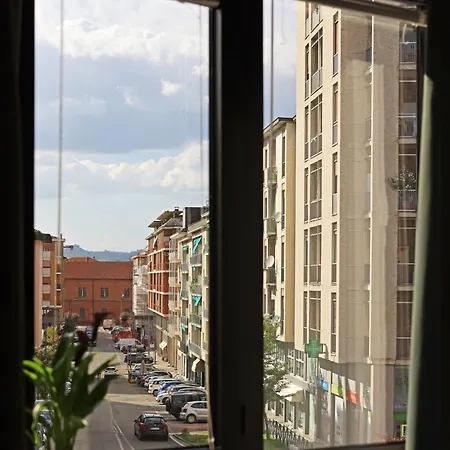 Sunrise Apartment *