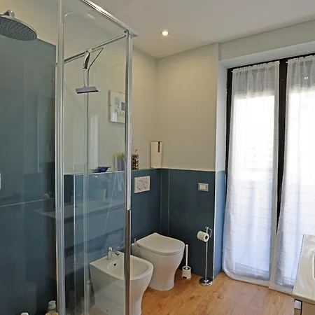 Sunrise Apartment *